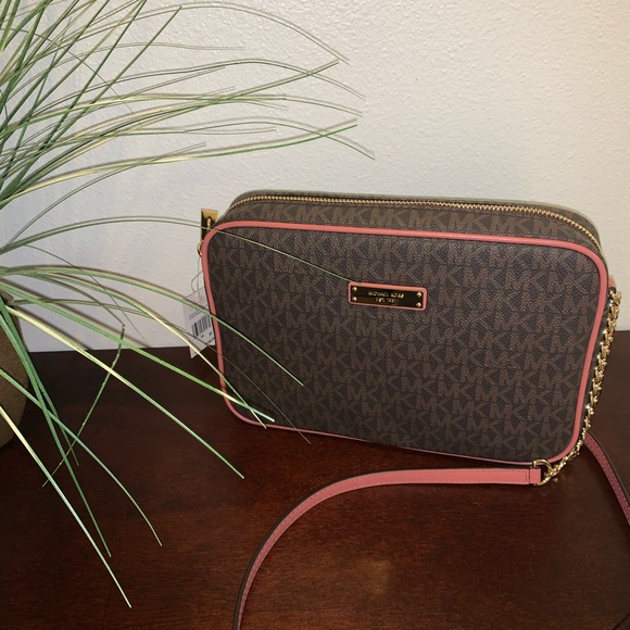 Michael Kors Jet Set Travel Logo Crossbody Bag - Picture 1 of 13